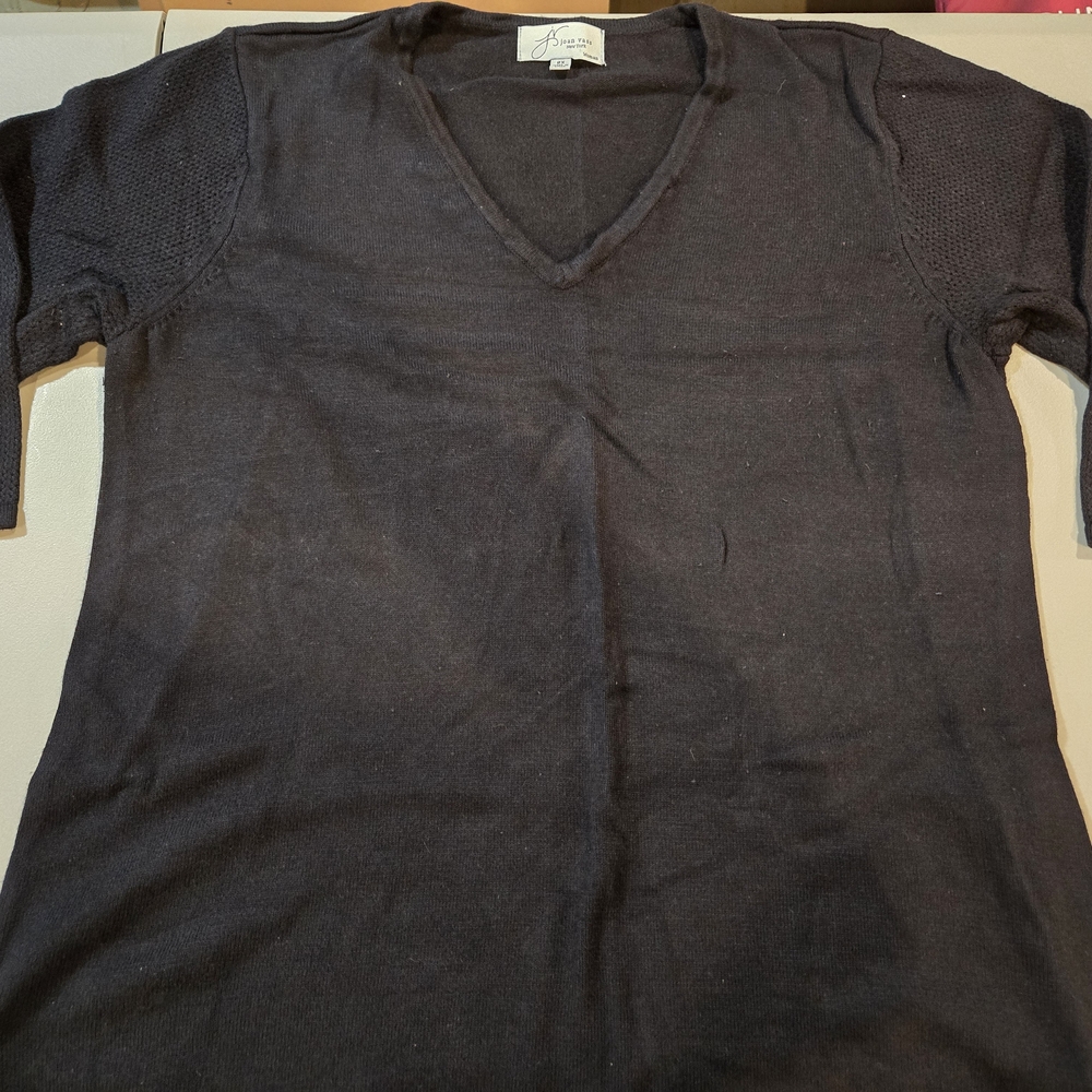 Black V-Neck Shirt 4c2